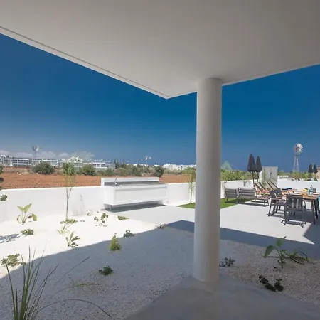 Vie Bleu * Protaras