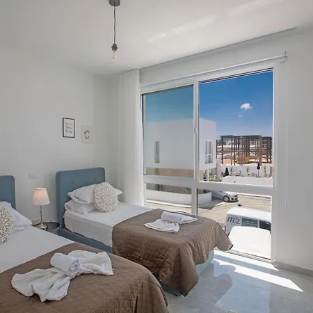 Vie Bleu Villa *