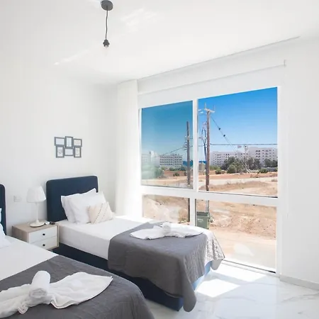 Vie Bleu Villa *