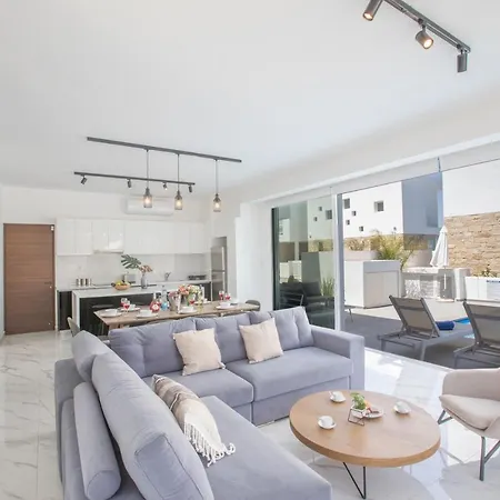 Vie Bleu Villa Protaras