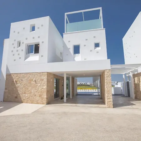 Vie Bleu * Protaras