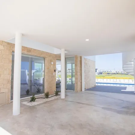 Vie Bleu Villa *